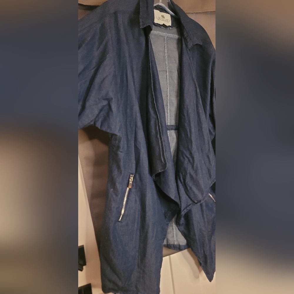 100% Cotton 1 Sunset Lane Womens Blue Denim Long Open Front Jacket Sz Med - Picture 3 of 13